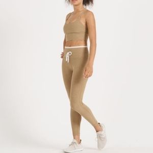 Vuori yoga Bra & leggings set